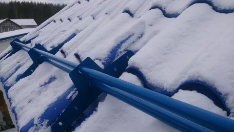 Установка и монтаж снегозадержателей
