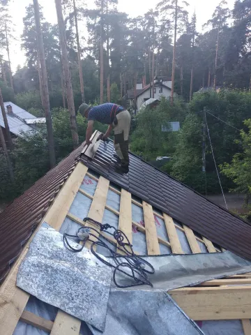 Замена кровли из шифера на металлочерепицу. г.Раменское — фото 7